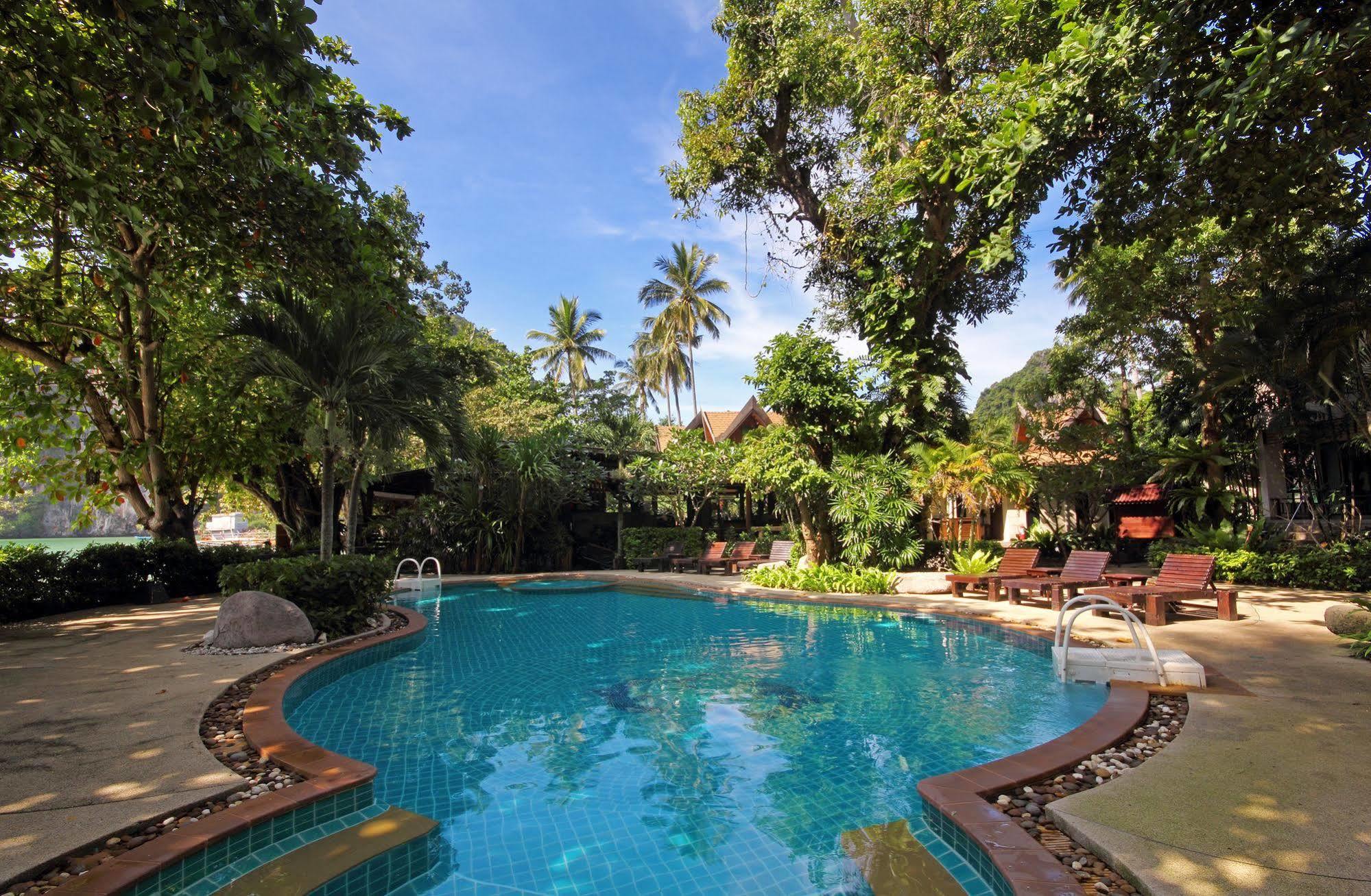 Sunrise Tropical Resort Railay Beach Swimming Pool photo